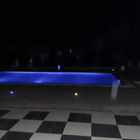 Apartment The Pervoli - Pool - Close To