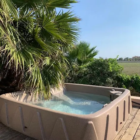 The Pervoli - Pool - Close To Daire Larnaca