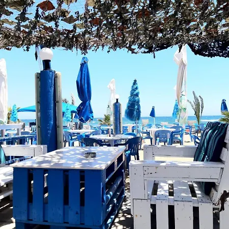 The Pervoli - Pool - Close To *