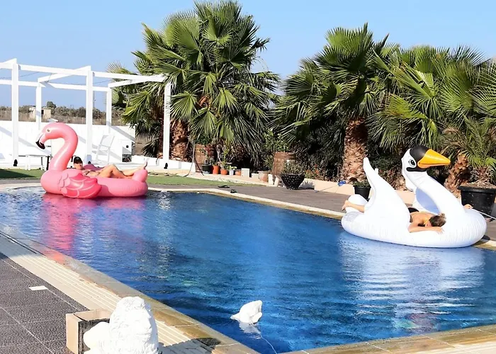 The Pervoli - Pool - Close To * Λάρνακα